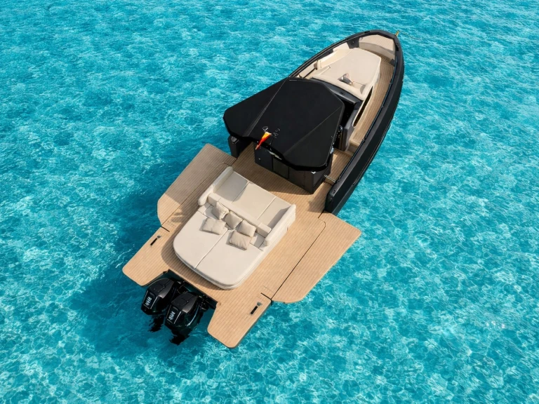 Bateau à moteur à louer à Ibiza (Ville) au meilleur prix