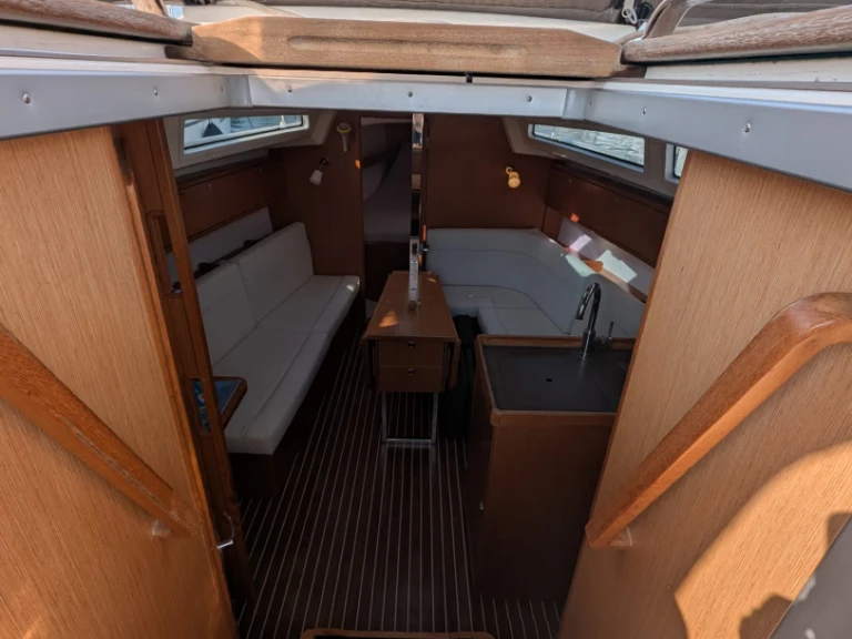 Location à Rogoznica - Bavaria Cruiser 34 sur SamBoat