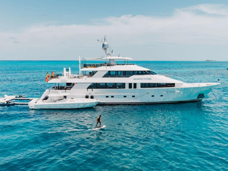 Westport MEMENTO VIVERE a louer à Nassau