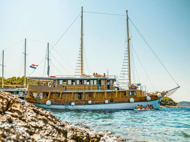 Alquiler de barcos Skradin barato de NOVI DAN