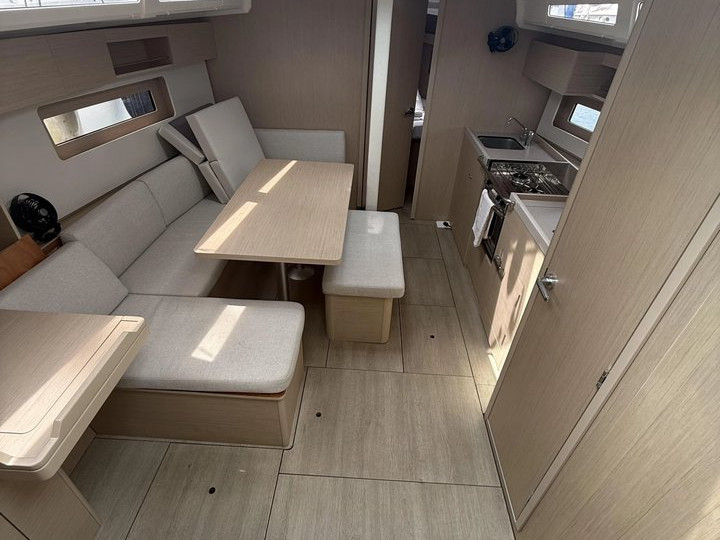 Location Voilier à Álimos - Bénéteau Oceanis 37.1