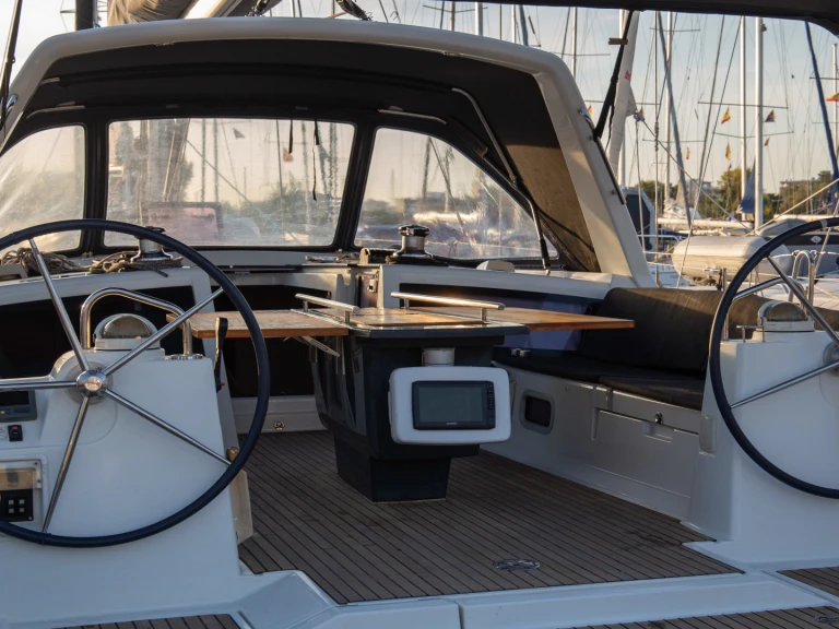 Location bateau Bénéteau Oceanis 48 à Kavála sur Samboat