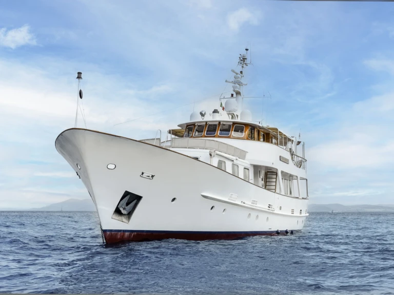 Location Bateau à moteur à Furnari -  Pacific Class 85