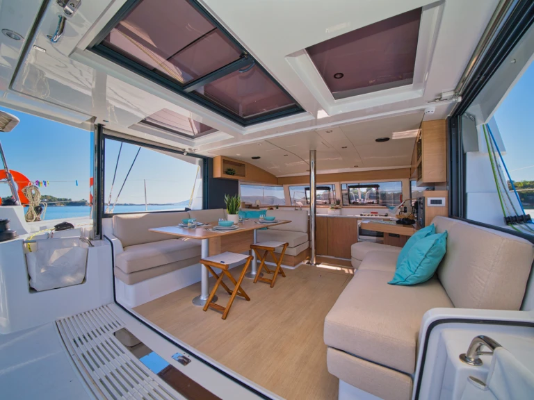 Location bateau Gouviá pas cher Bali Catsmart