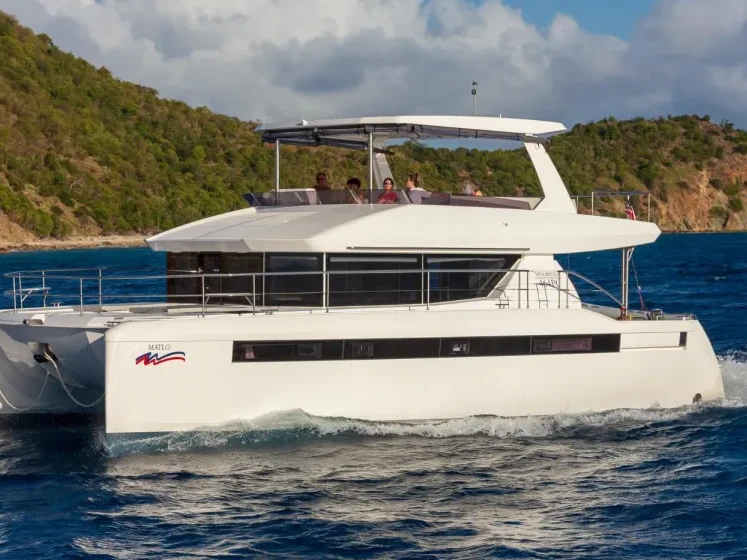 Bateau à moteur à louer à Road Town au meilleur prix