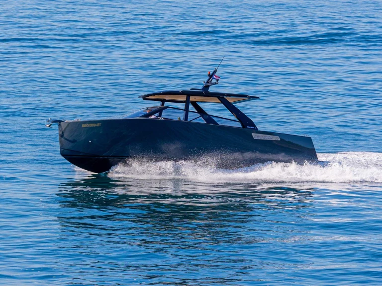 Location Bateau à moteur à Split - Colnago Colnago 35