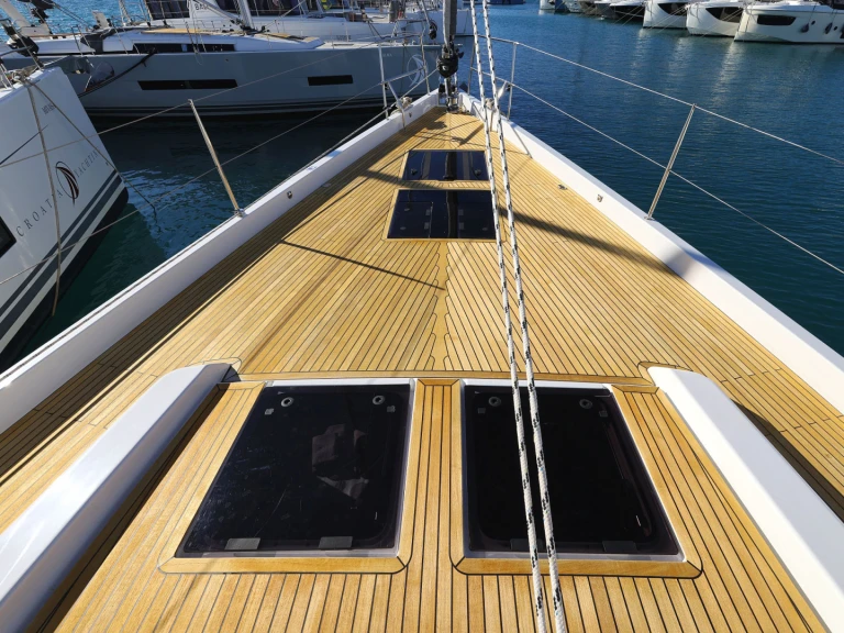 Voilier à louer à Seget Donji au meilleur prix