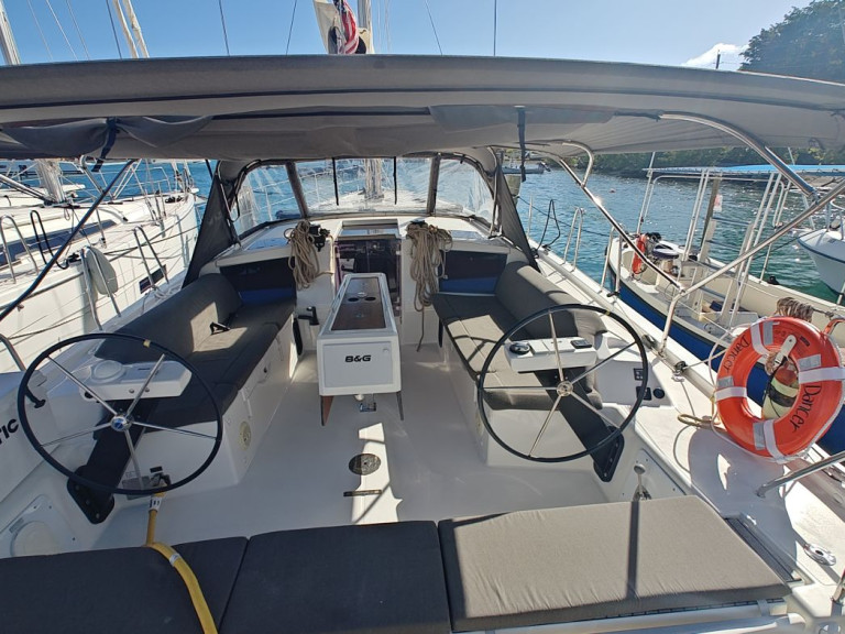 Location bateau Frenchtown pas cher Dufour 430