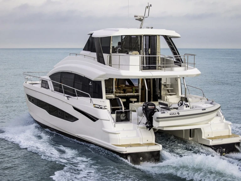 Location Bateau à moteur Aquila avec permis