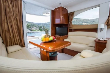 Location à Split - Jeanneau Prestige 36 sur SamBoat