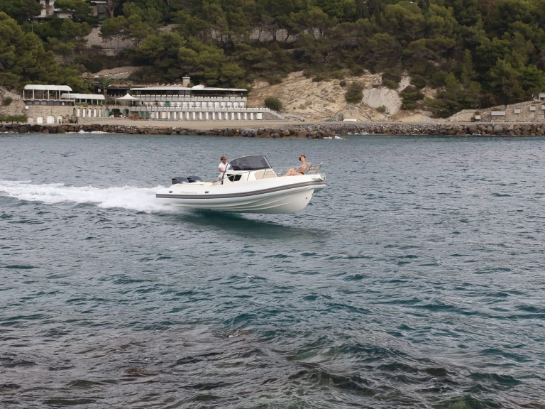 Location bateau Capelli Tempest 900 WA à Le Lavandou sur Samboat