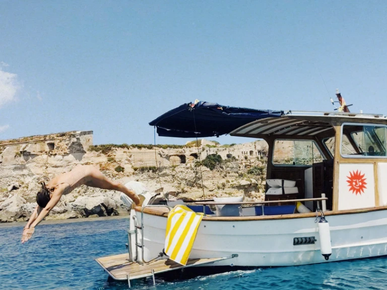 Location Bateau à moteur Llaut Llevant avec permis