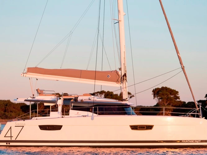 Location bateau FONTAINE PAJOT SAONA 47 - 2017 FONTAINE PAJOT SAONA 47 à Le Marin sur Samboat