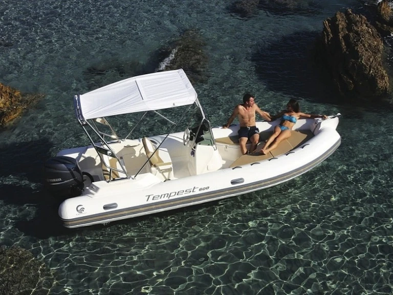 Louez un Capelli Tempest 600 à Marine de Sant'Ambrogio