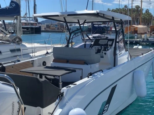 Louez un Bénéteau Flyer 9 à Saint-Raphaël