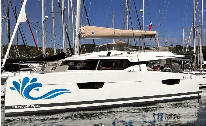 Location Catamaran Fountaine Pajot avec permis