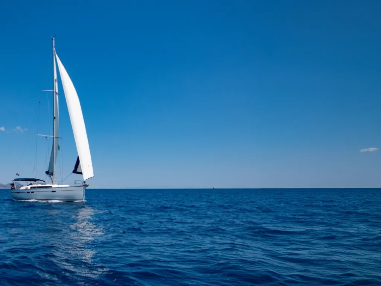 Voilier à louer à Nikiána au meilleur prix