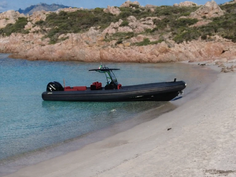 Sea Water Sea Water Phantom 300 a louer à Portisco