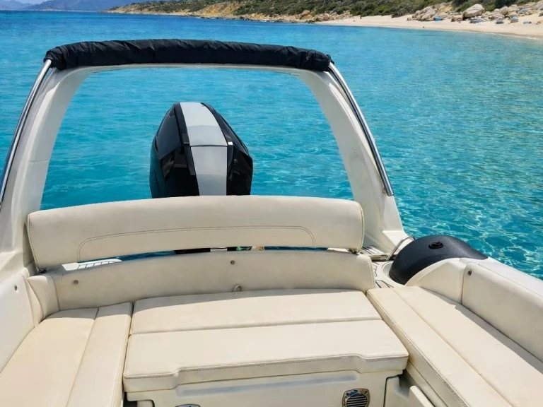 Location bateau Nuova Jolly Prince 24 à Portisco sur Samboat