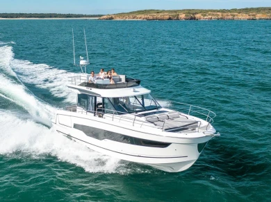 Motorboat to hire Trogir at the best price