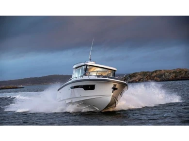 Bareboat Rental Motorboat Nimbus with a boat licence