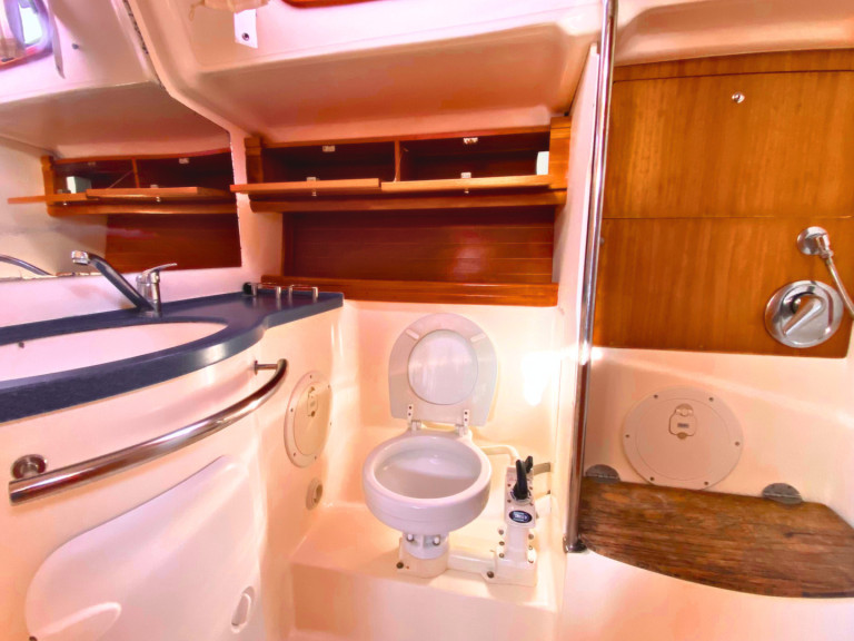 Location à La Spezia - Bavaria Cruiser 50 sur SamBoat