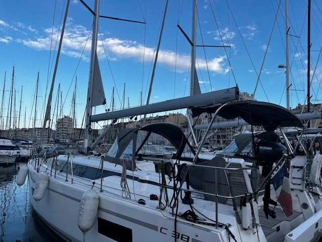 Louer Voilier avec ou sans skipper Bavaria à Marseille