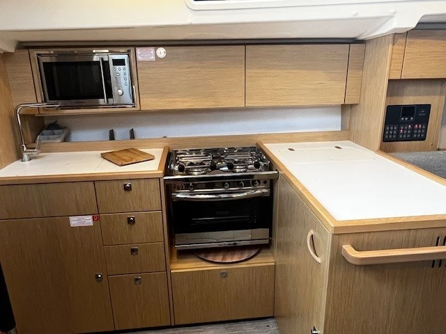 Location à Marseille - Bavaria Bavaria C38 sur SamBoat