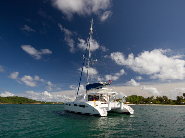 Louer Catamaran avec ou sans skipper Leopard Catamarans / Robertson & Caine à Saint-George