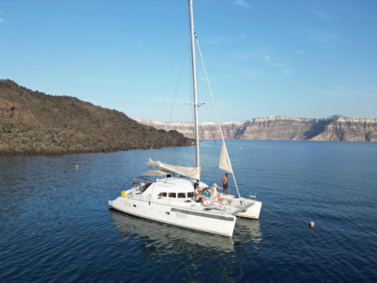 Catamaran à louer à Paros Port au meilleur prix