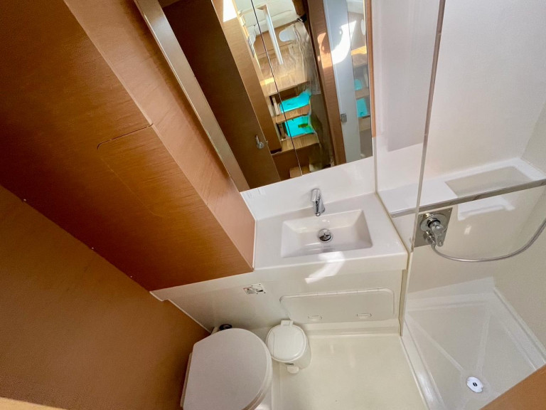 Excess Excess 11 a louer à Álimos