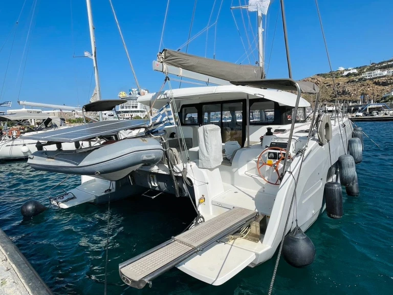 Location Catamaran à Álimos - Excess Excess 11