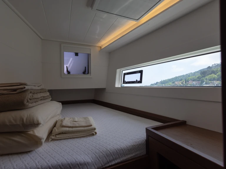 Location bateau Lagoon Lagoon 40 à Bocca di Magra sur Samboat