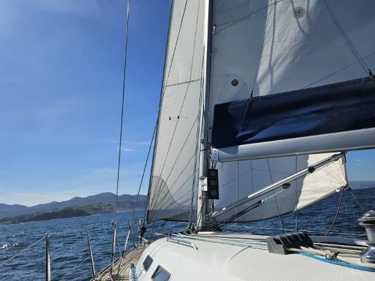 Bénéteau First 40.7 a louer à Saint Sébastien