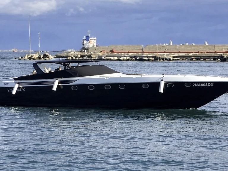 Location Bateau à moteur Baia avec permis