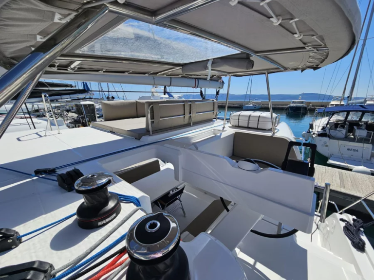 Louer Catamaran avec ou sans skipper Aventura à Sète