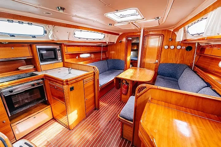 Louer Voilier avec ou sans skipper Bavaria à Betina