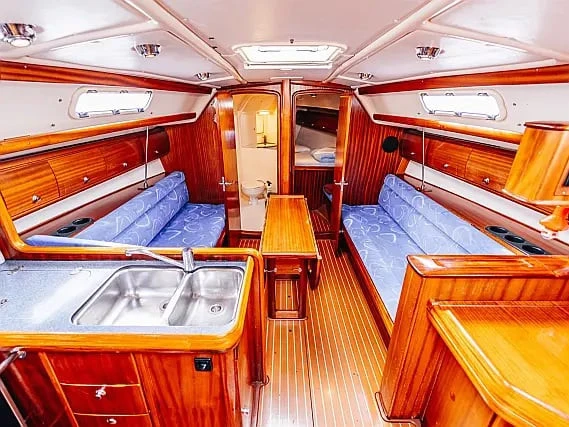 Bavaria Cruiser 36 a louer à Betina