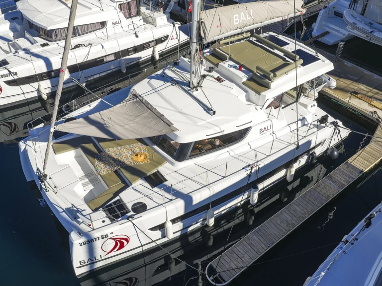 Bali Bali Catspace Voile a louer à Sibenik