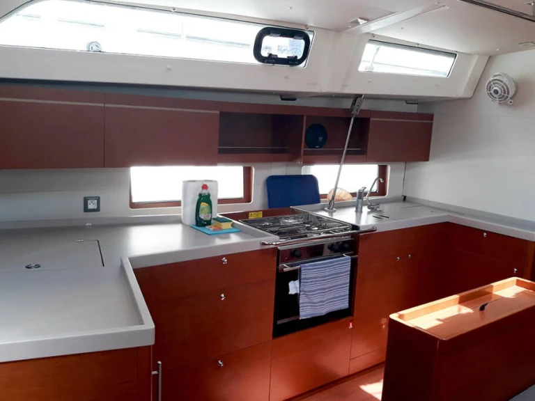 Location bateau Bénéteau Oceanis 46.1 à Le Pirée sur Samboat