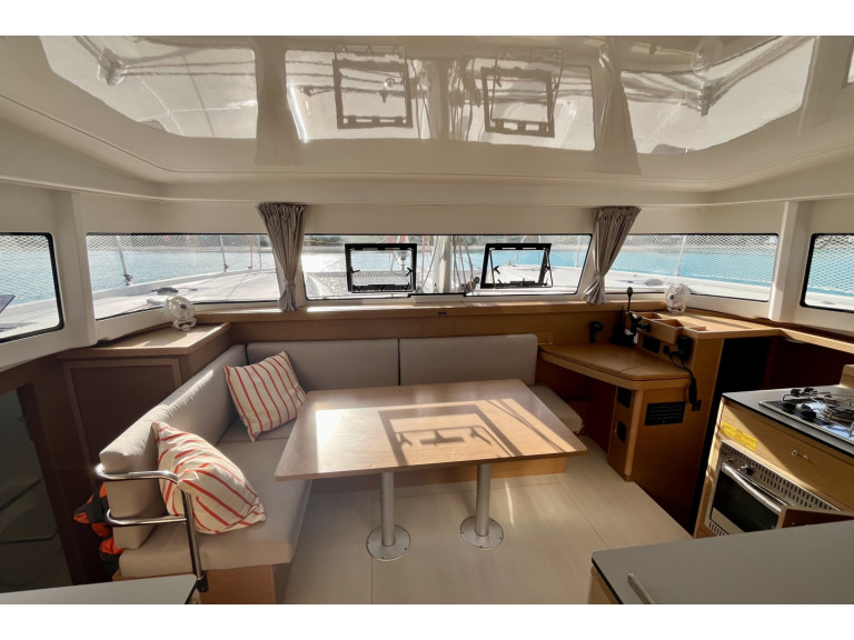 Louez un Excess Excess 11 à Papeete