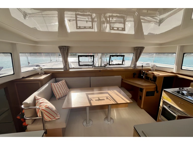 Louez un Excess Excess 11 à Papeete