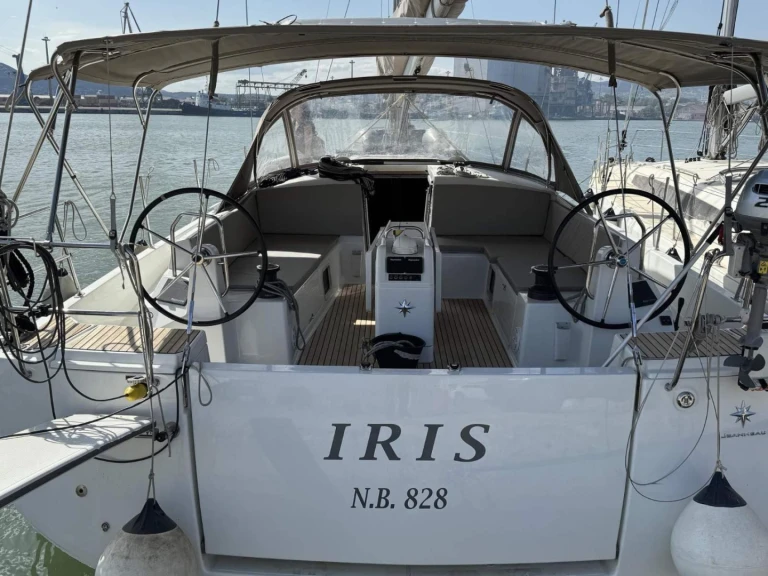 Louez un Jeanneau Sun Odyssey 490 à Volos