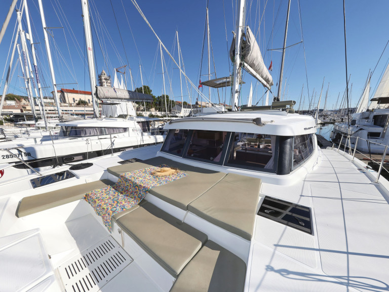 Location bateau Sibenik pas cher Bali Catspace Voile