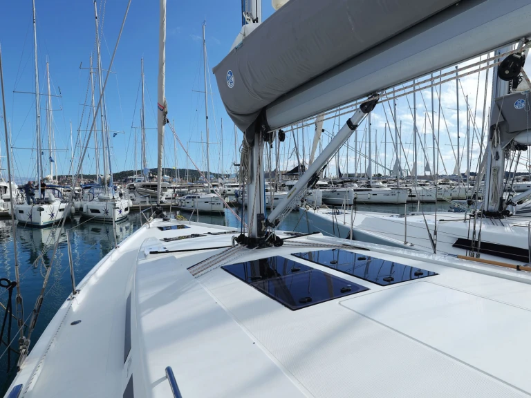Louez un Hanse Hanse 455 à Seget Donji