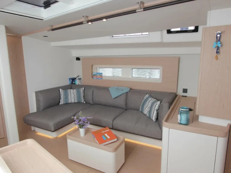 Louer Voilier avec ou sans skipper Bénéteau à Lávrio