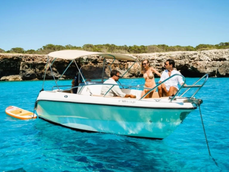 Location à Ciutadella de Menorca - Polyester Yacht Open 605 sur SamBoat