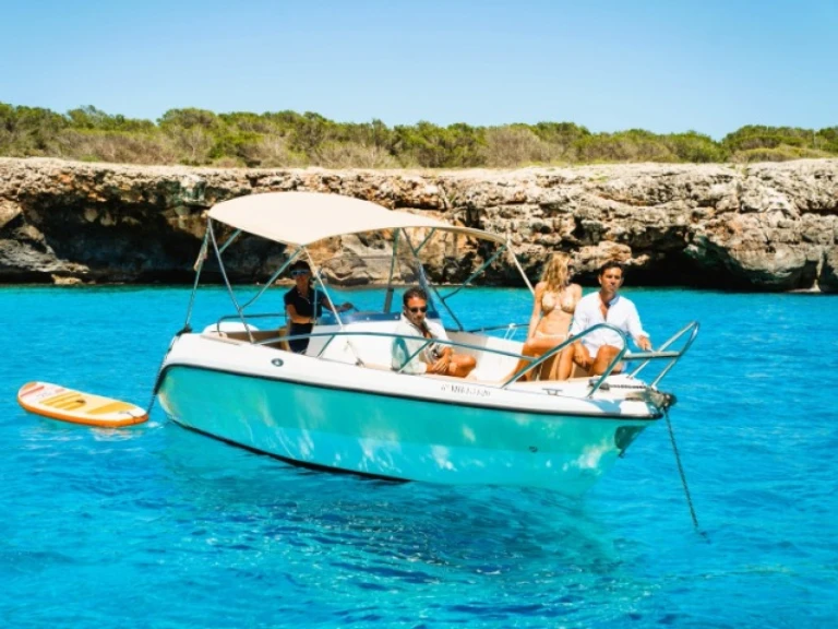 Location à Ciutadella de Menorca - Polyester Yacht Open 605 sur SamBoat