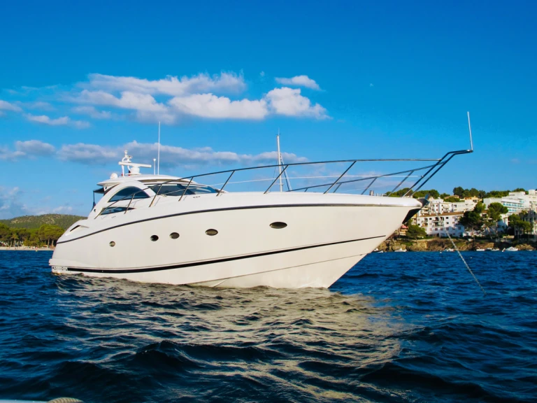 Location Yacht Sunseeker avec permis