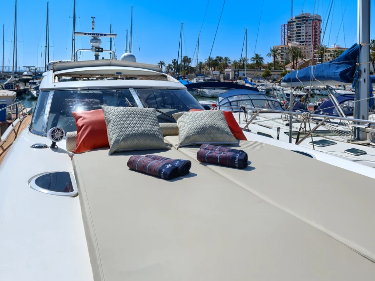 Location à Ibiza (Ville) - Sunseeker Predator 60 sur SamBoat